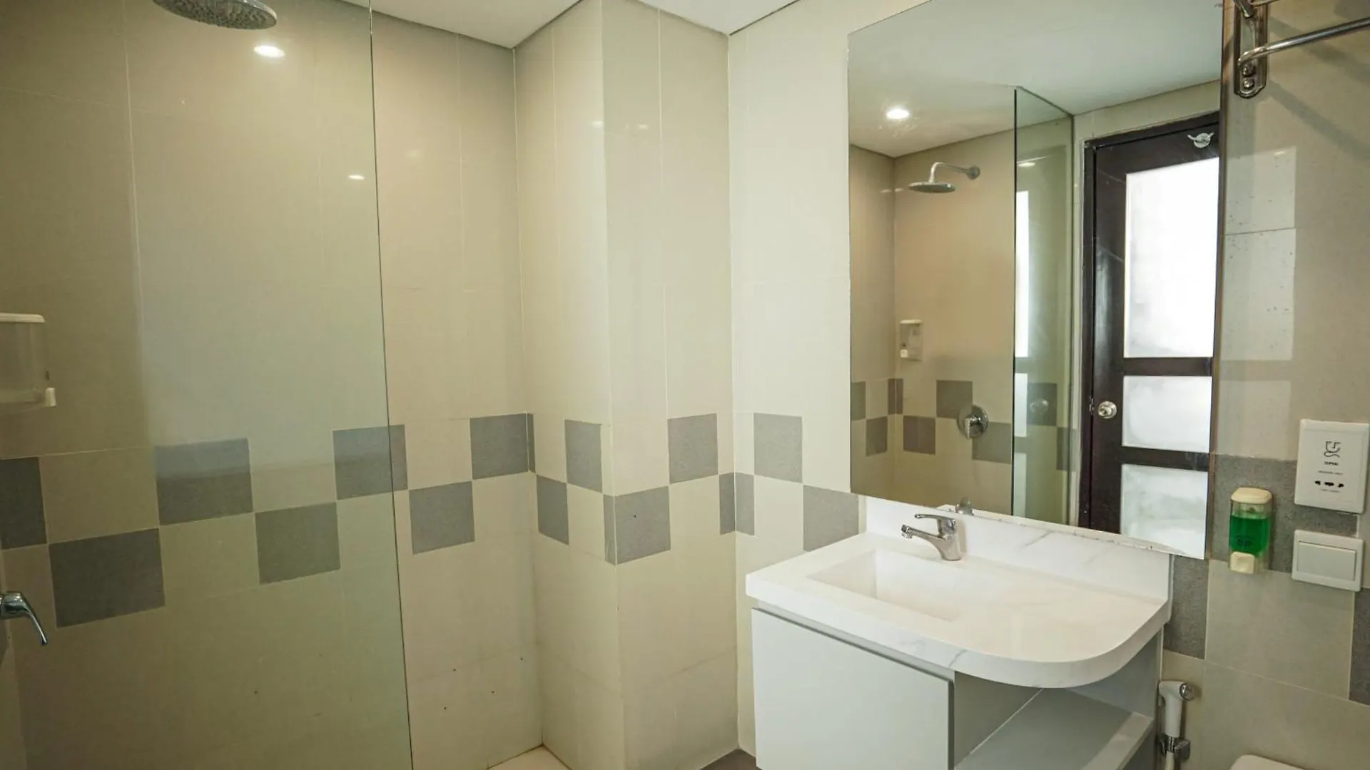 Dekuta Hotel Kuta Lombok 3*,
